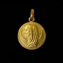 Gold Medallion necklace