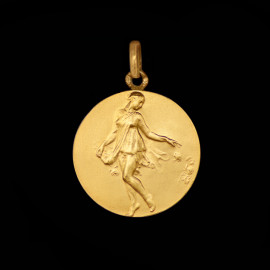 Gold medallion necklace