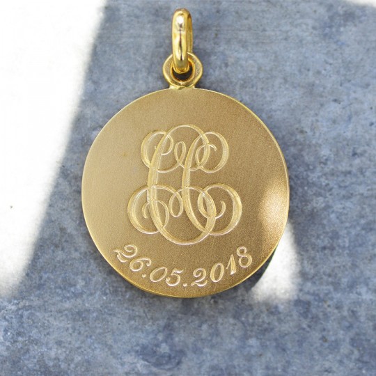 Interlaced initials + date in number